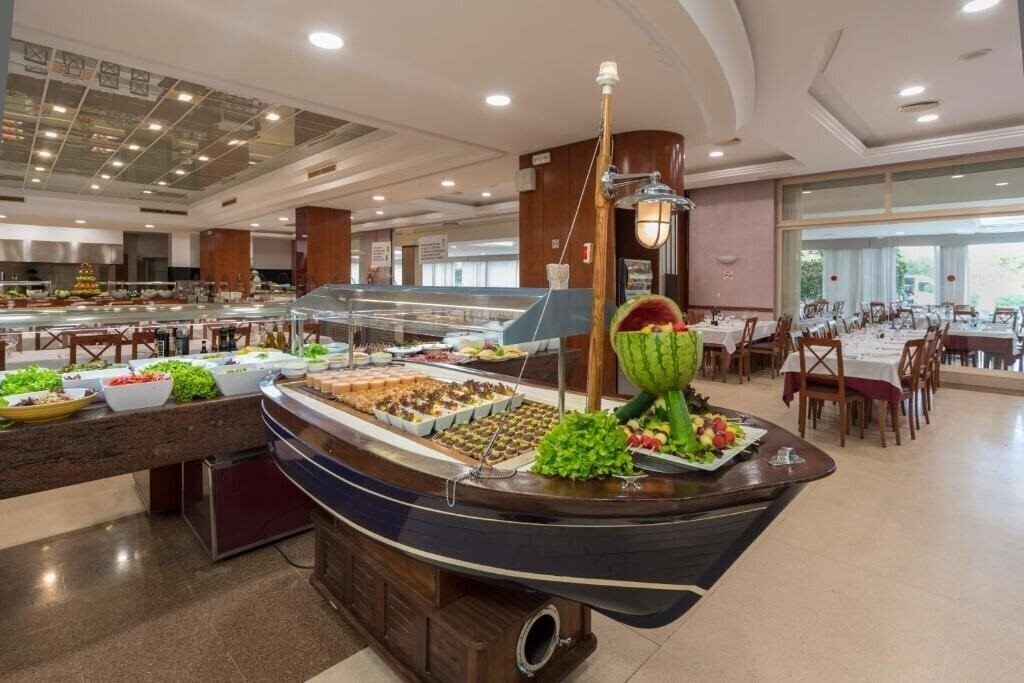 Картинка 4R Gran Hotel Regina 4*