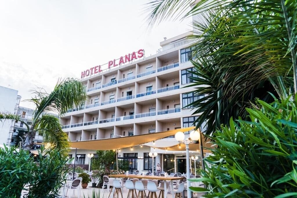 Фото Planas 3*