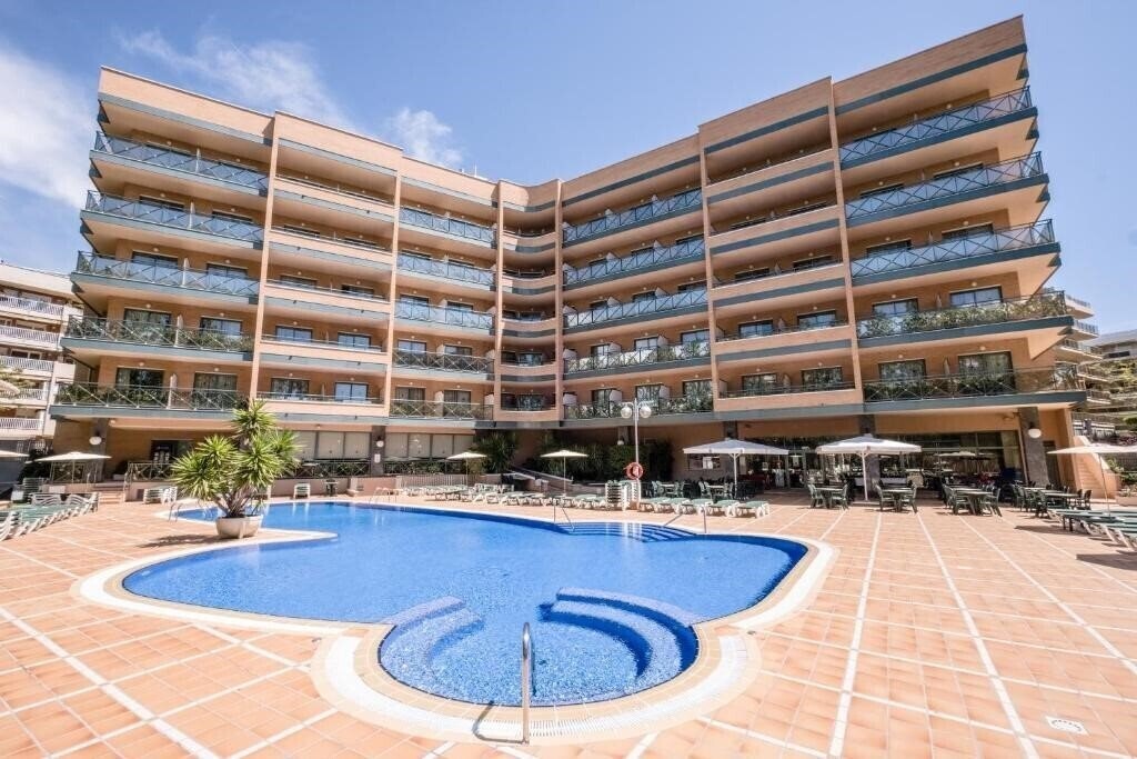 Готель California Palace 4*