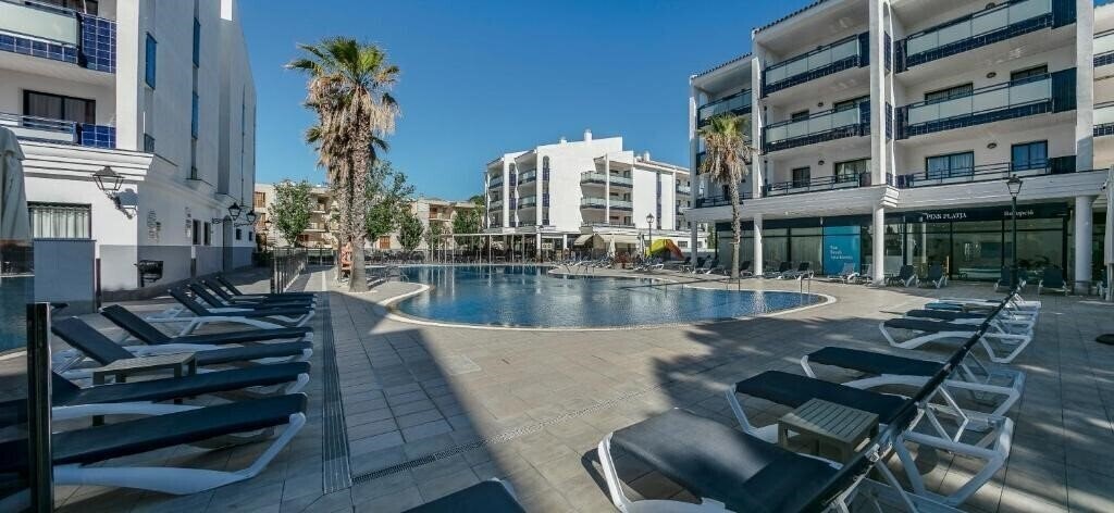 Картинка Pins Platja Apartamentos апартаменты