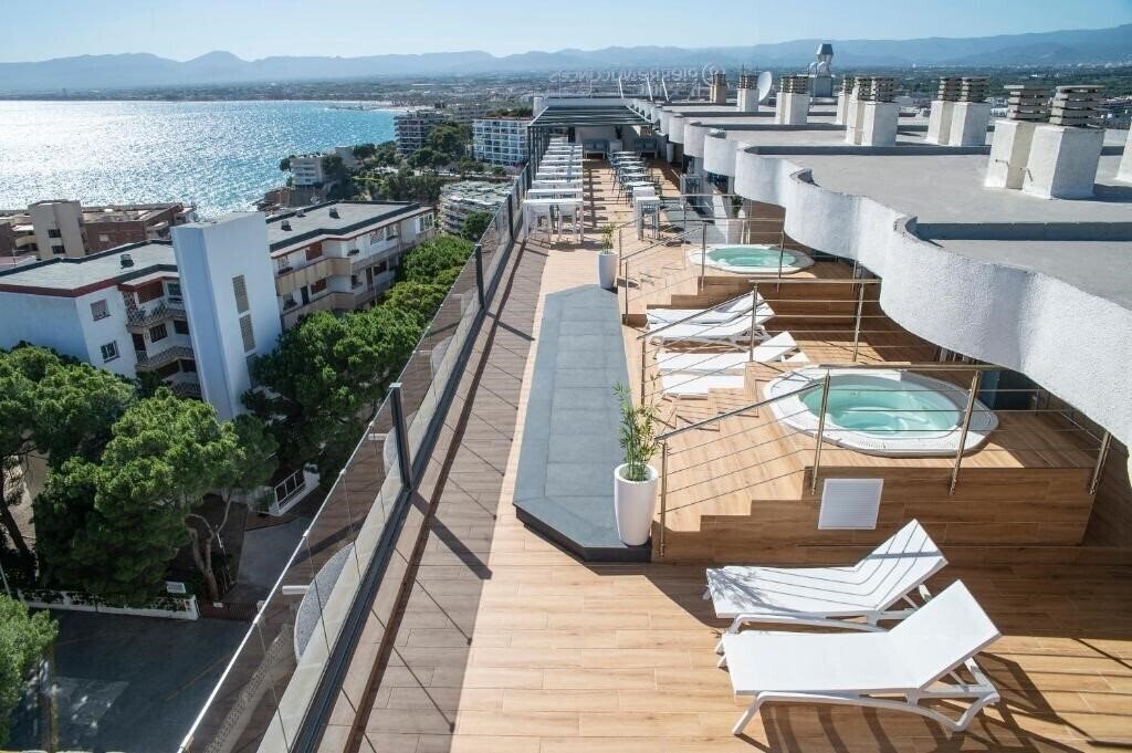 Фото Salou Sunset by Pierre & Vacances 3*