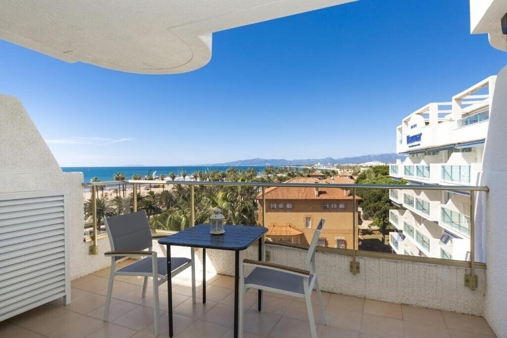 Фотография Acacias Apartamentos Salou 3*