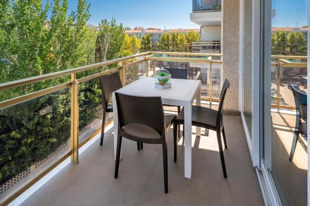 Картинка Rentalmar Salou Playa 3*