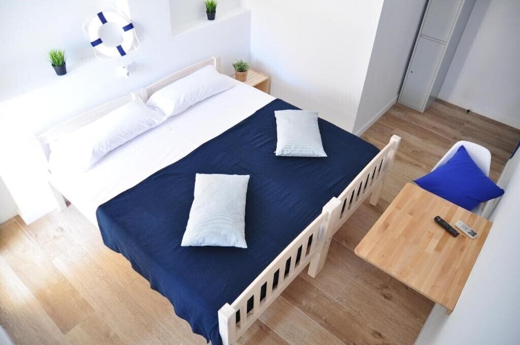 Отель Hostal Porto Mar 3*