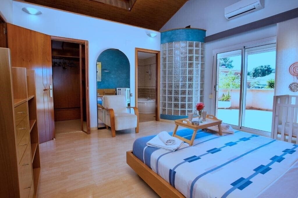 Изображение Villa Moles 4*