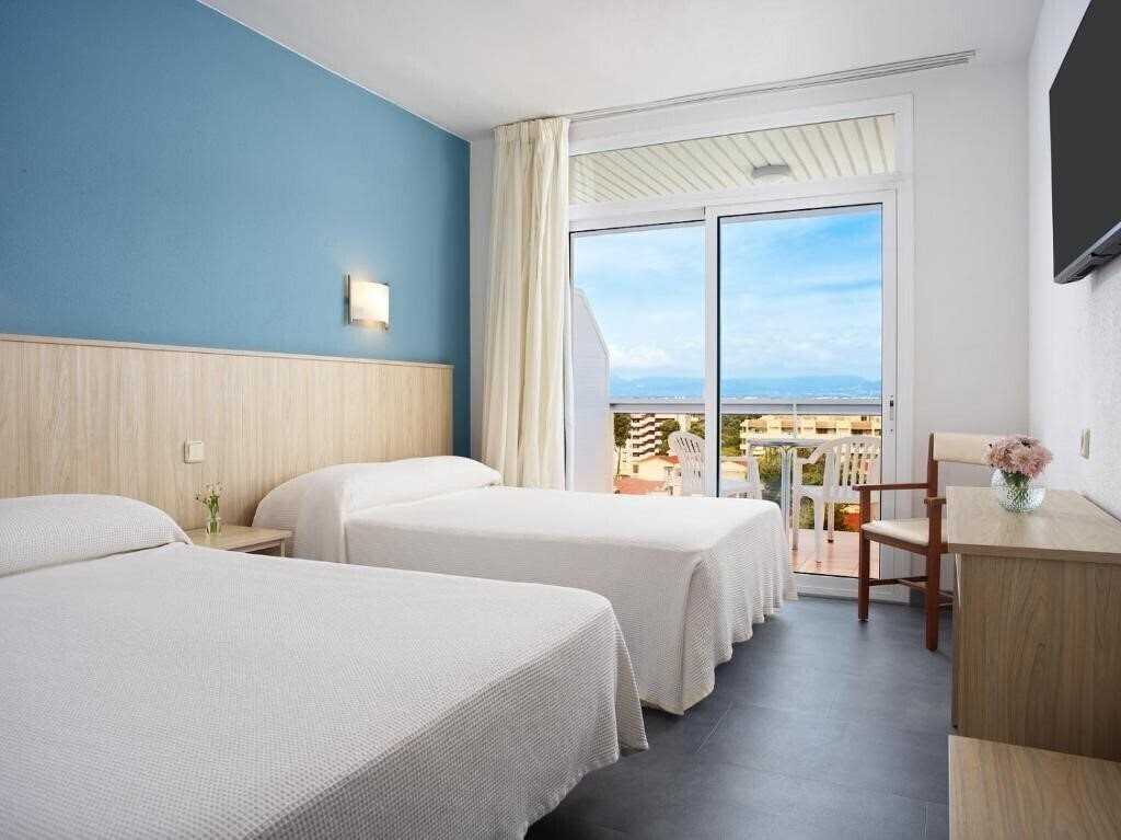 Фото Ponient Marinada Aparthotel by Portaventura World 2*