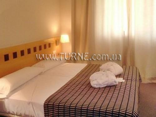 Готель Atenea Aventura 4*