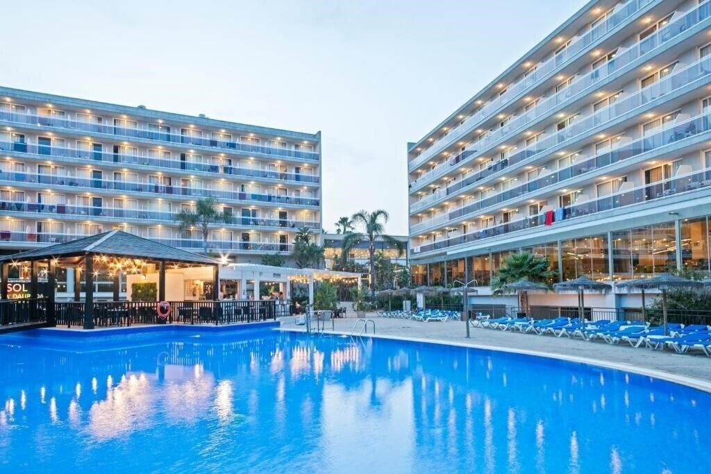 Готель Sol Costa Dorada 3*