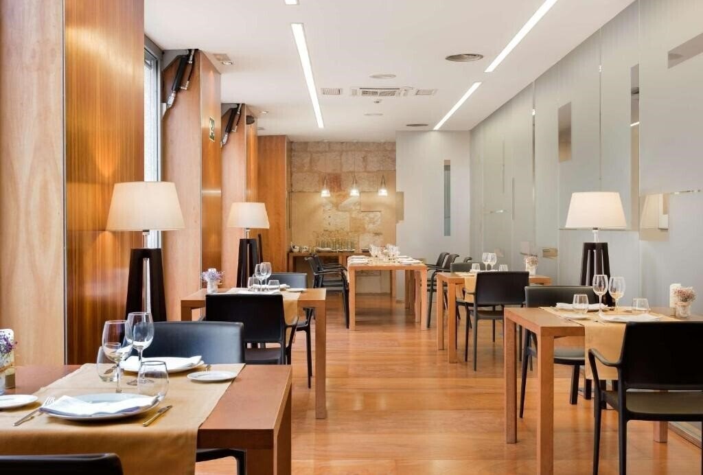 Фотографія Nh Zamora Palacio Del Duero 4*