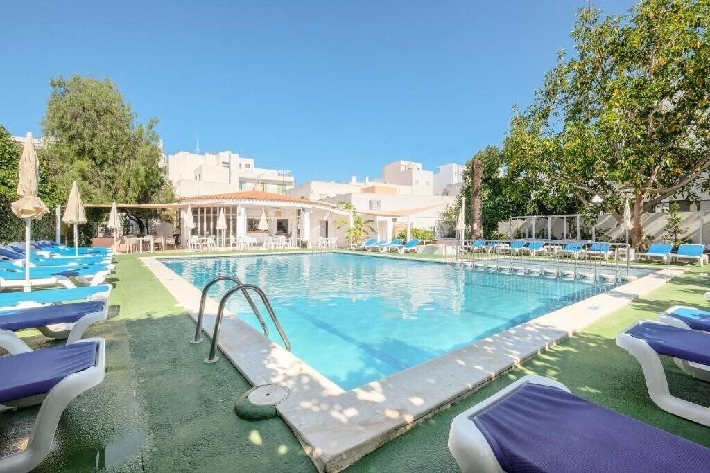 Готель Azuline Llevant Hotel 2*