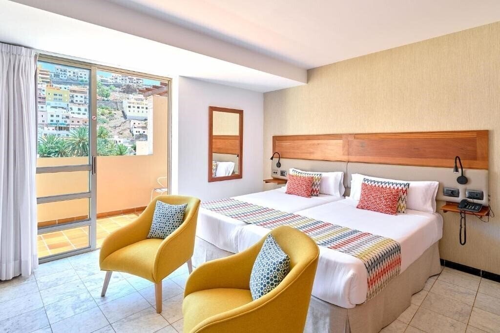 Отель Hotel Torre Del Conde 3*