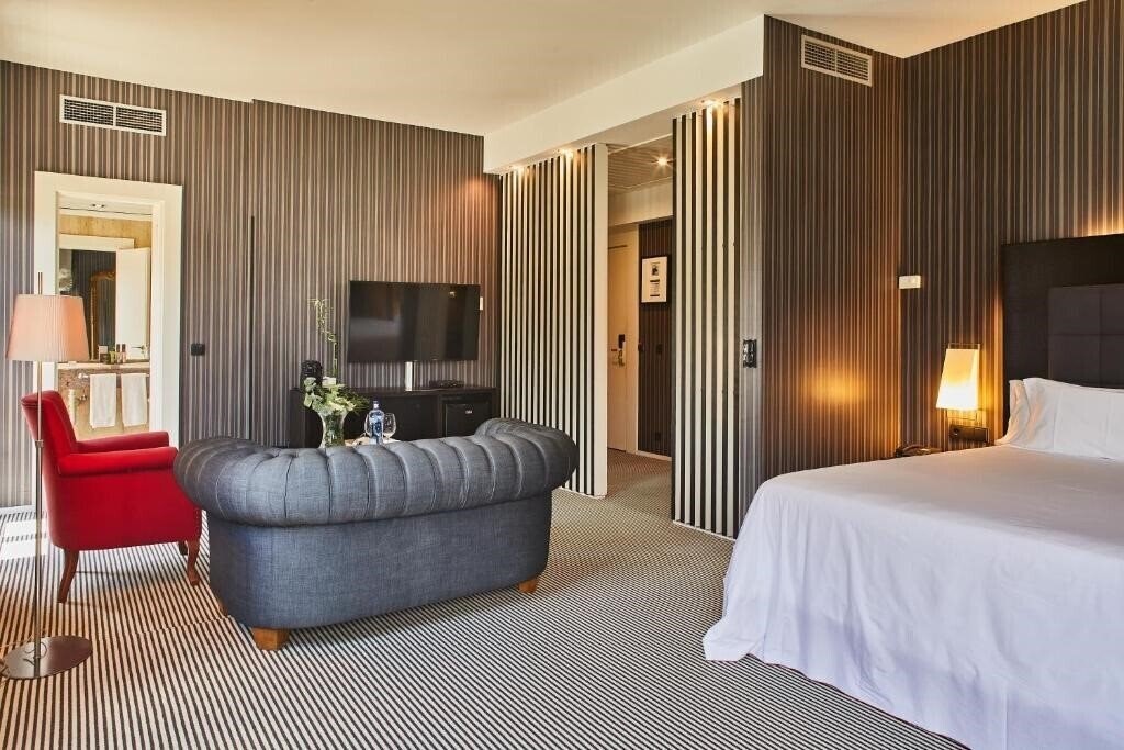 Фото Silken Gran Hotel Durango 4*