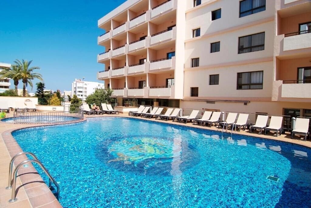 Фотография Hotel Invisa La Cala 4*