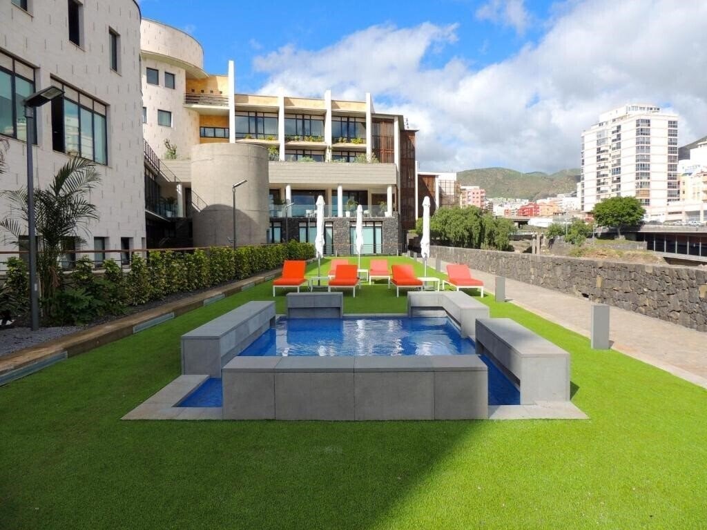 Изображение Escuela Santa Cruz 4*