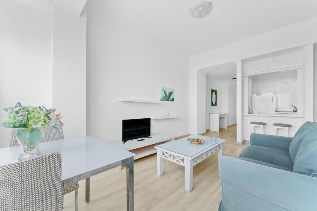 Картинка Apartamentos Bruja 3*