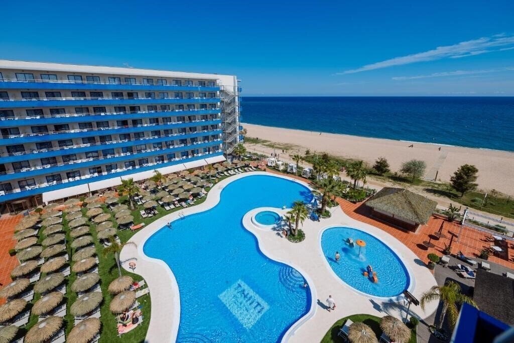 Отель Tahiti Playa Hotel & Suites 4*