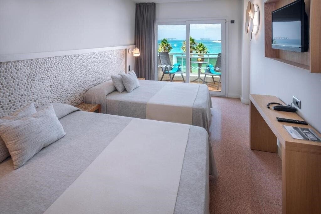 Фото Caprici Beach & SPA 4*