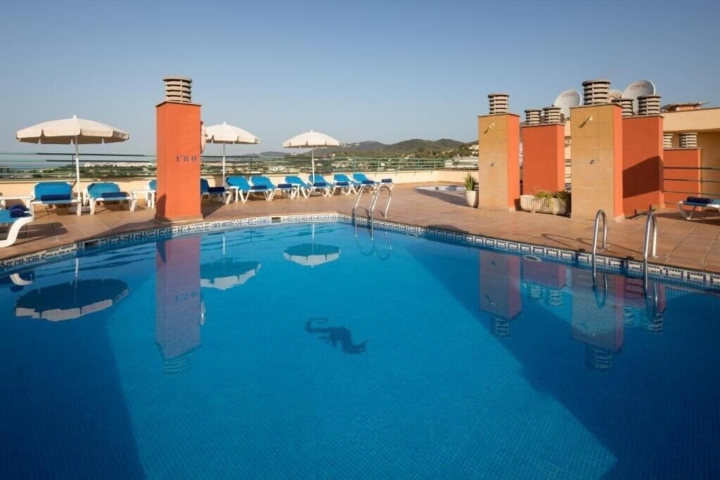 Фотографія HTop Royal Sun Suites 4*