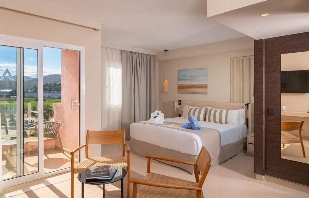 Зображення Aqua Hotel The Breeze (Adults Only 18+) 4*