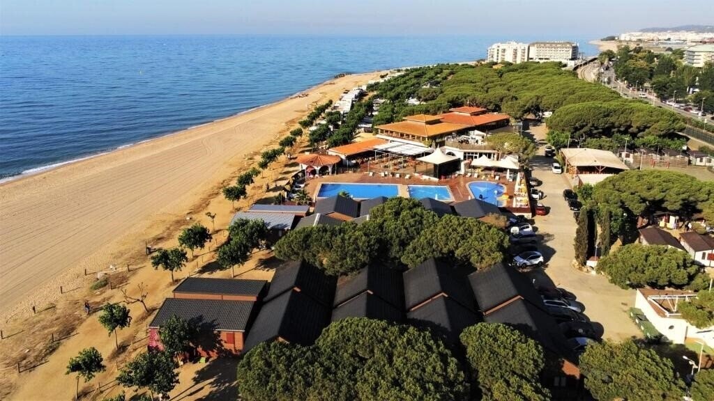 Отель Bon Repos Camping & Bungalowpark 3*