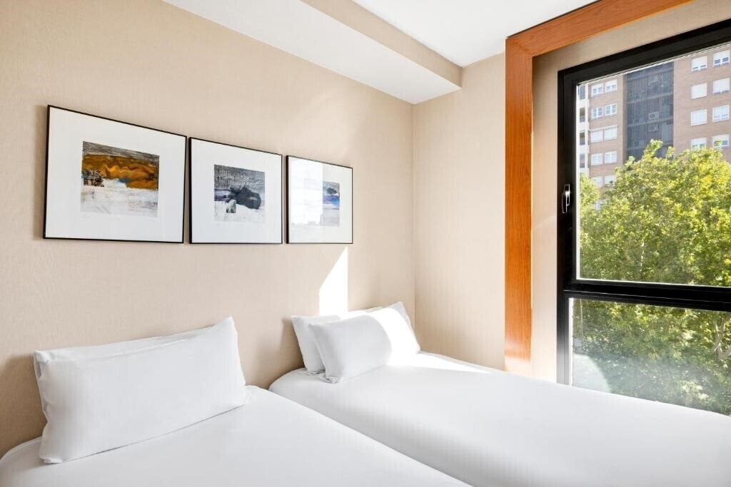 Фото Ac Hotel Zaragoza Los Enlaces By Marriott 4*