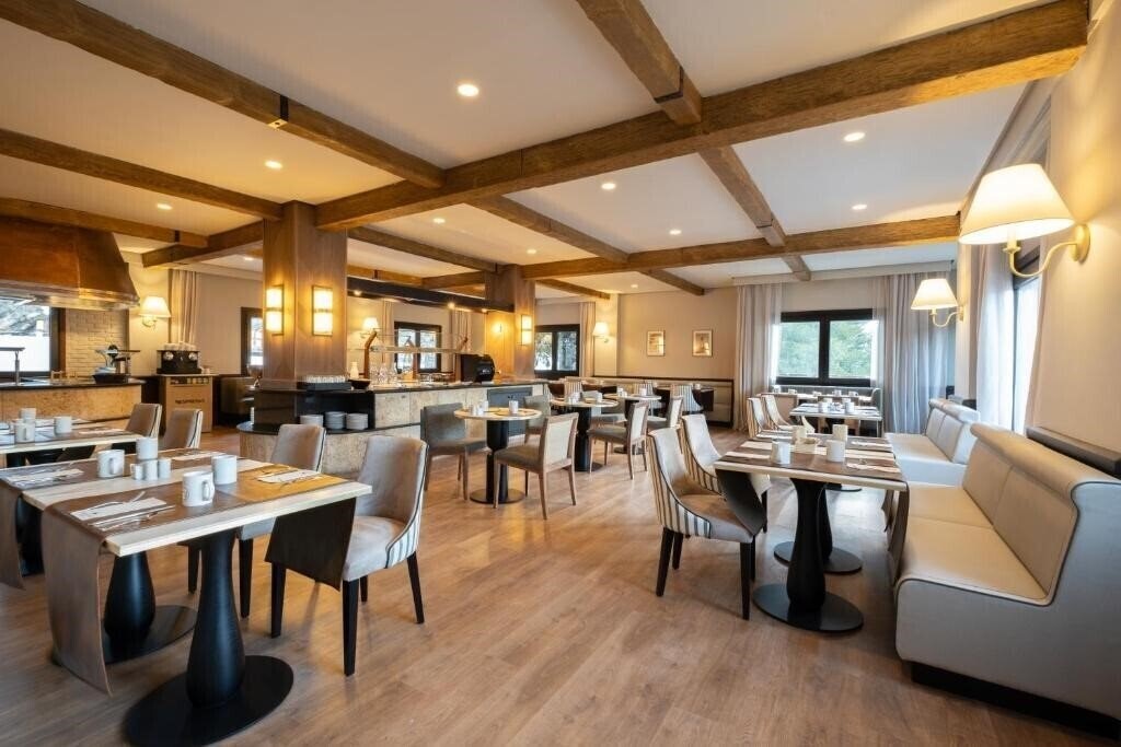 Зображення Eurostars Royal Tanau (ex. Melia Royal Tanau Boutique Hotel) 5*