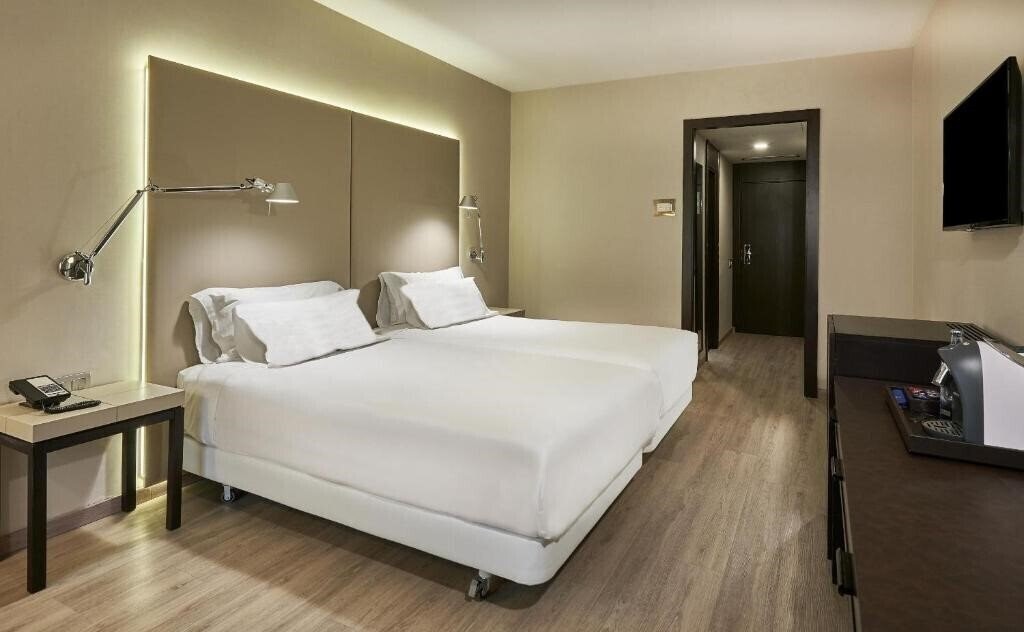 Картинка Nh Lleida Pirineos 4*