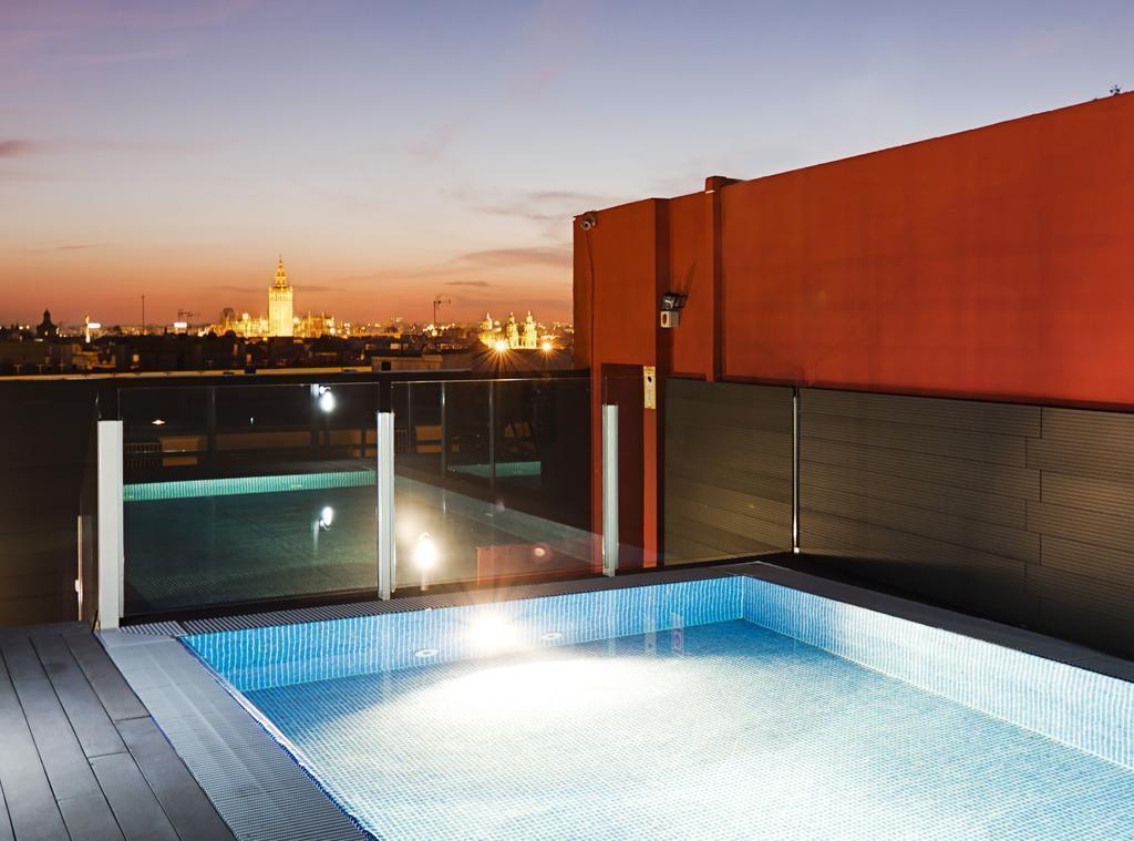 Готель Catalonia Santa Justa 4*