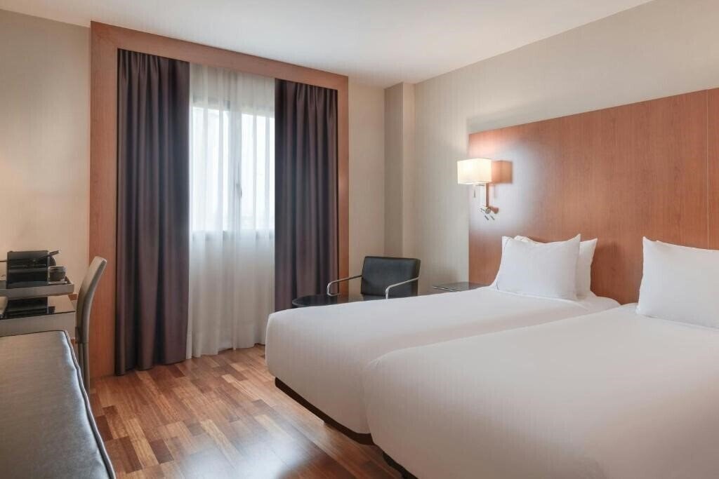 Картинка AC Hotel Sevilla Forum 4*