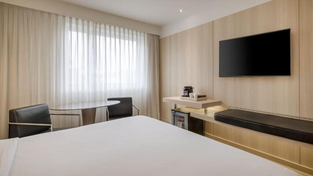 Фото Ac Hotel By Marriott Cordoba 4*