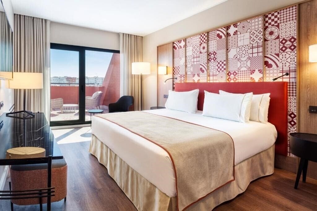 Готель Eurostars Guadalquivir 4*