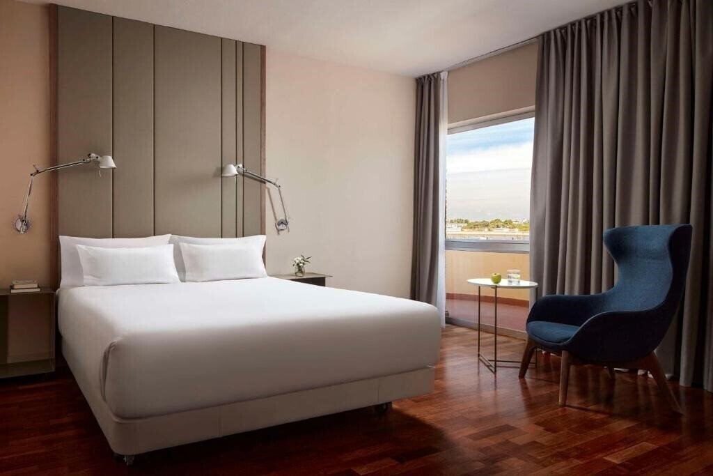 Фото Nh Luz Huelva 4*