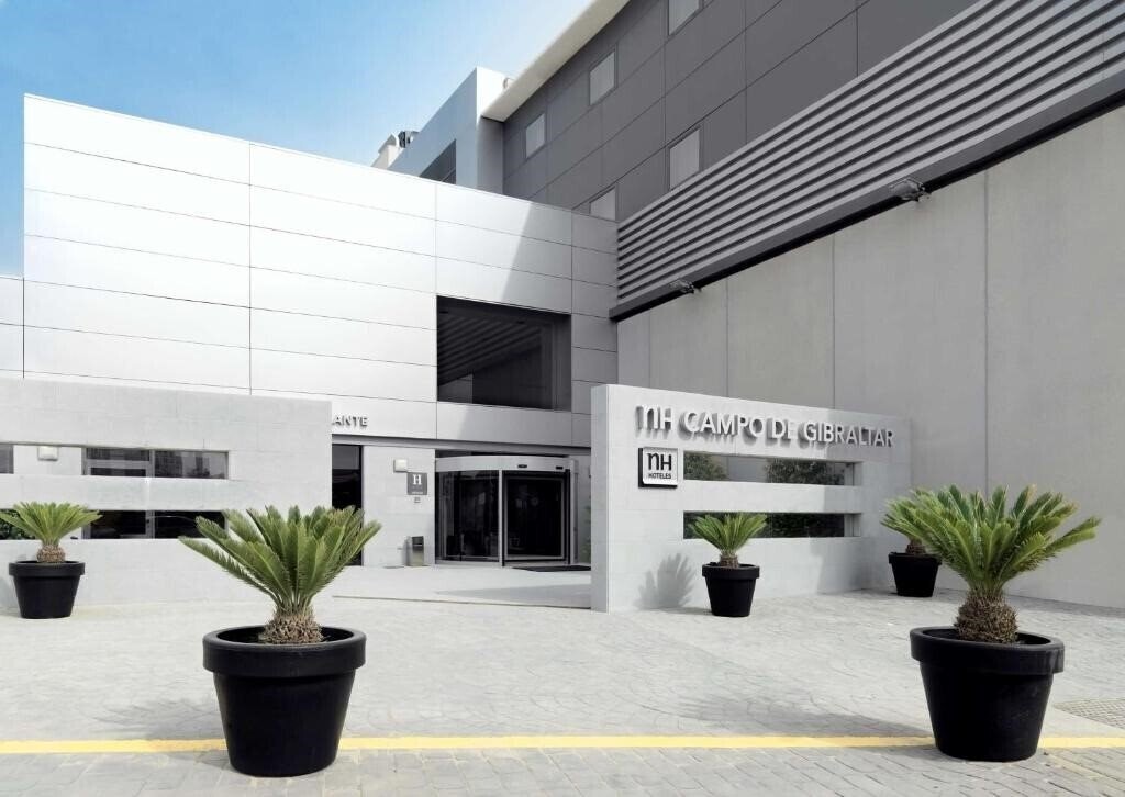 Готель Nh Campo De Gibraltar 4*