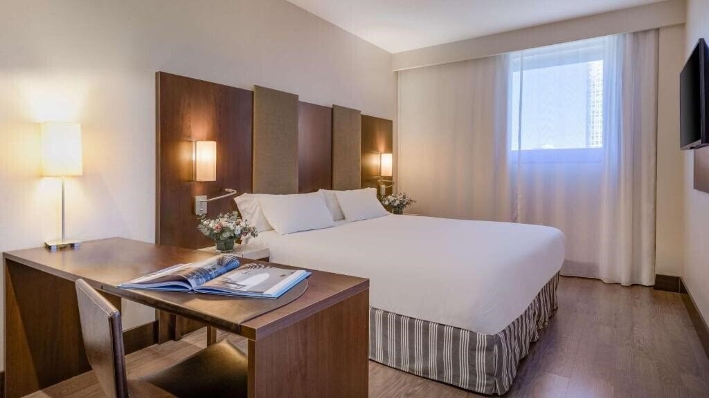 Фото Nh Campo De Gibraltar 4*