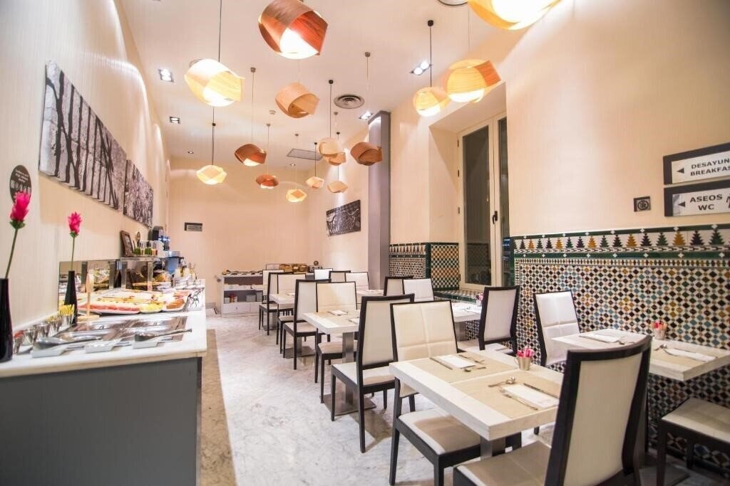 Зображення Petit Palace Santa Cruz 4*