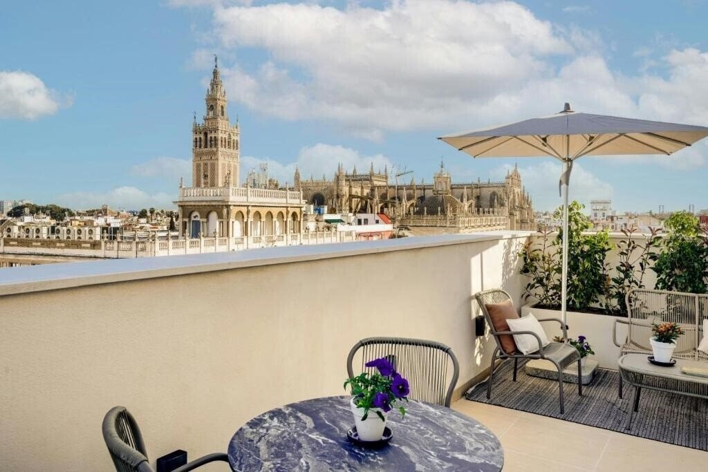 Готель Querencia de Sevilla, Autograph Collection 4*