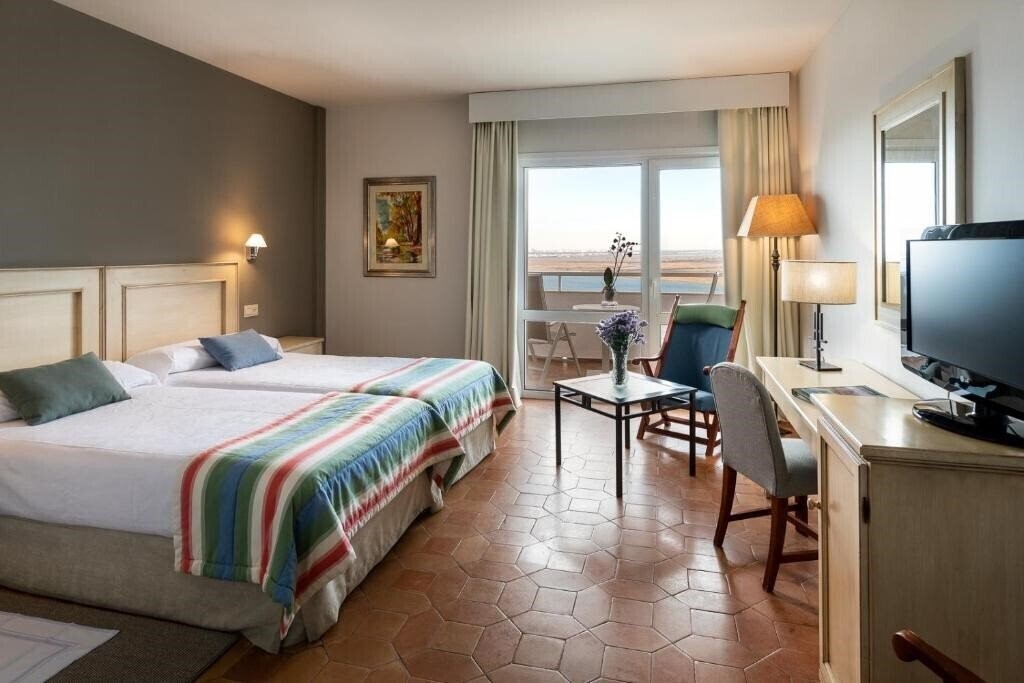 Фото Parador De Ayamonte 4*