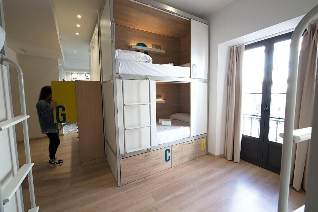 Фото U-Sense For You Hostel Sevilla (ex. For You Hostel Sevilla) 2*