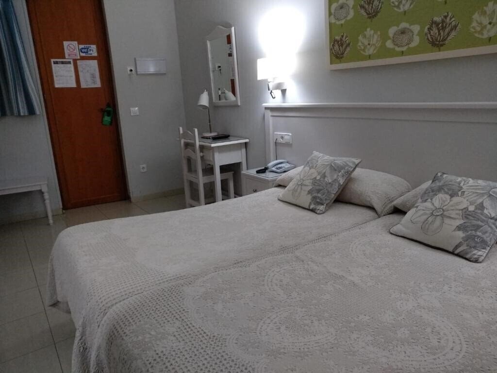 Зображення Goya Sevilla 2*