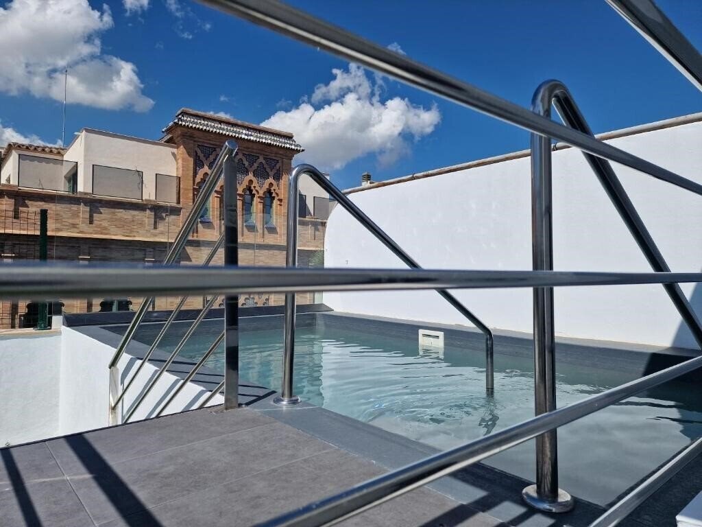 Зображення Hotel y Apartamentos Dona Lola (ex. Hotel Boutique Dona Lola) 2*