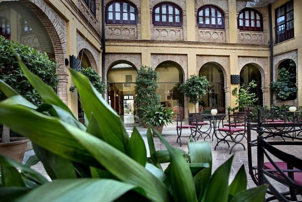 Картинка Alcazar De La Reina 4*