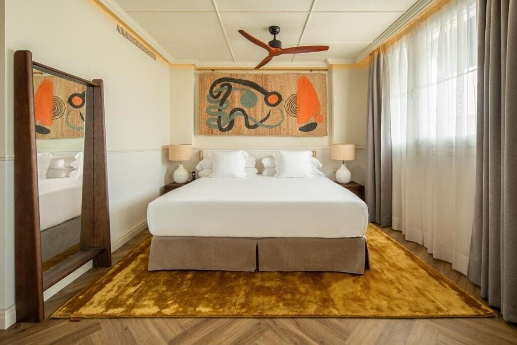 Картинка Only You Hotel Sevilla (ex. Ayre Hotel Sevilla) 4*