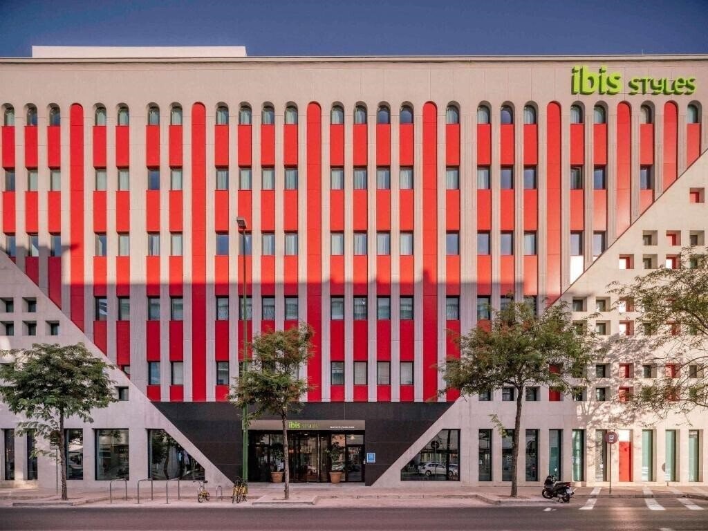 Картинка Ibis Styles Sevilla City Santa Justa 3*