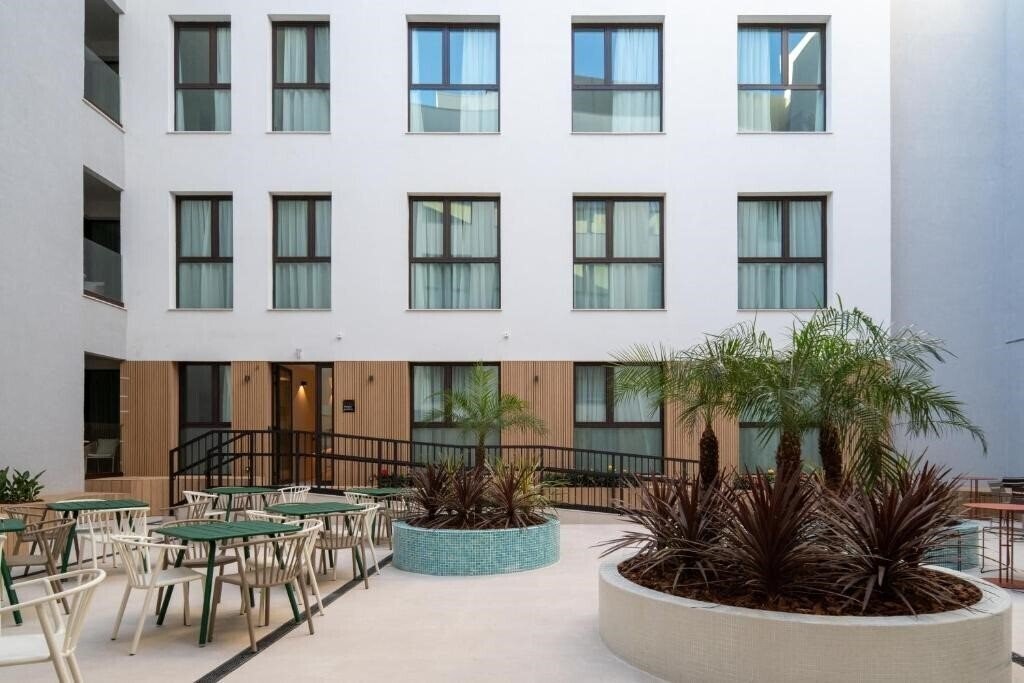 Фото Libere Seville Plaza Nueva 2*