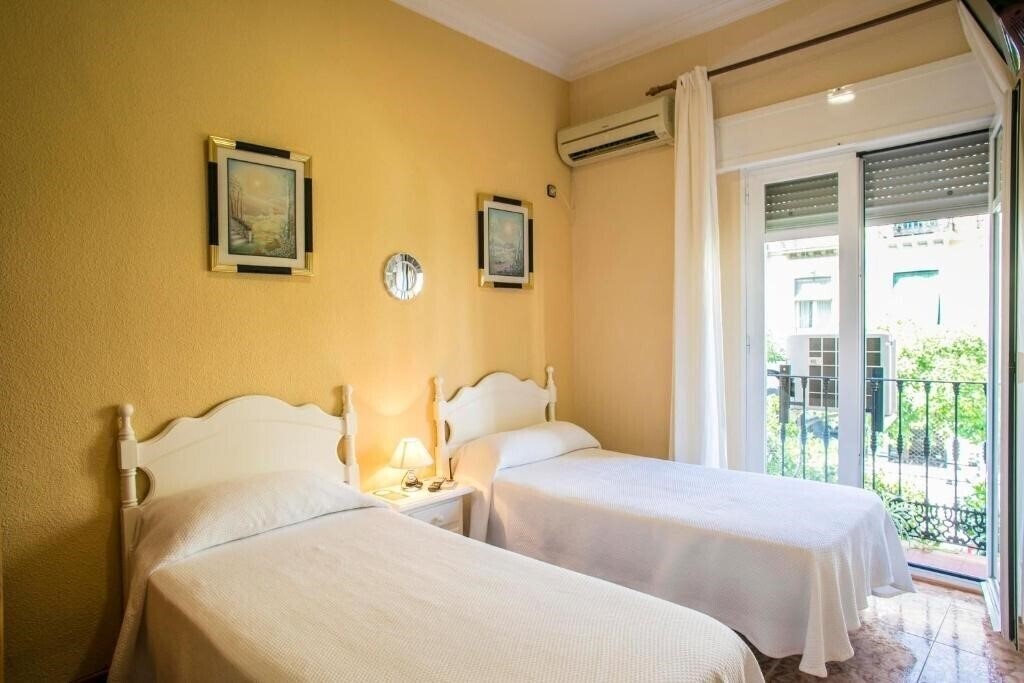 Фотографія Pension Dulces Suenos 1*