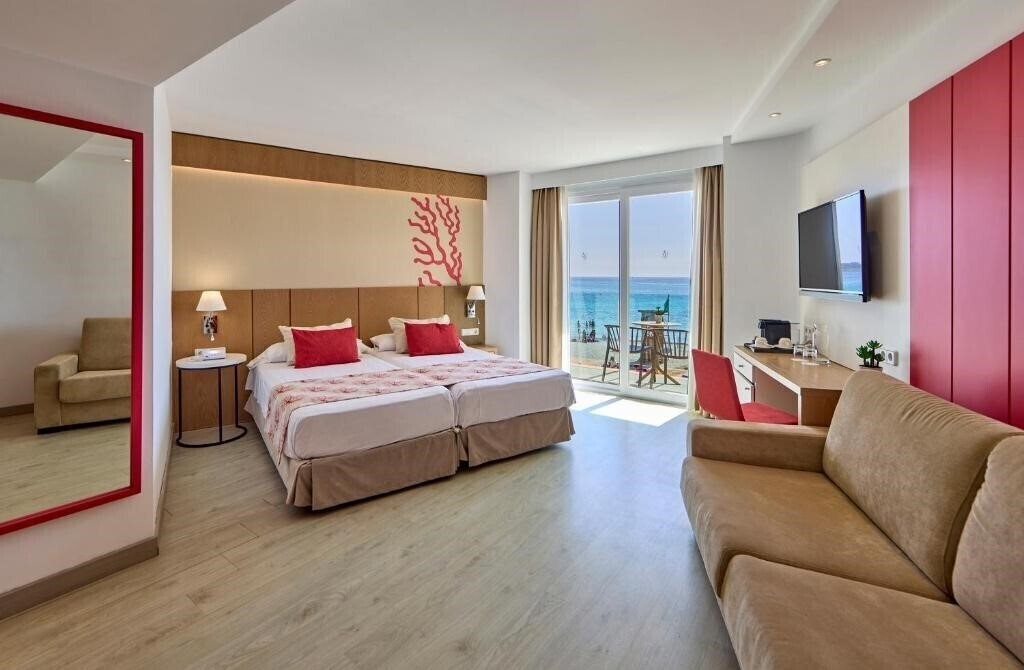 Фото Universal Perla 3*
