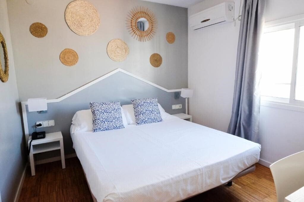 Готель Hotel Subur 3*