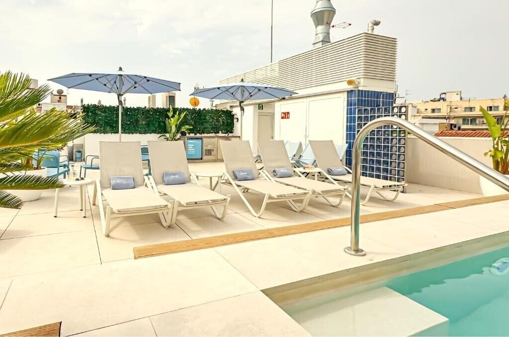 Готель Alenti Sitges & Restaurant 4*