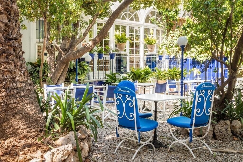 Отель Hotel Medium Romantic 2*