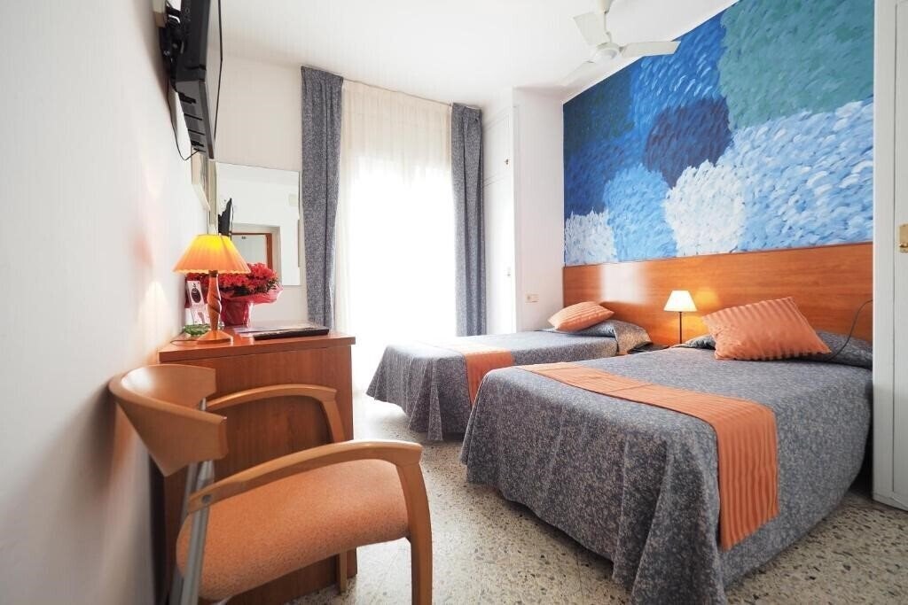 Изображение Hotel Montserrat 2*